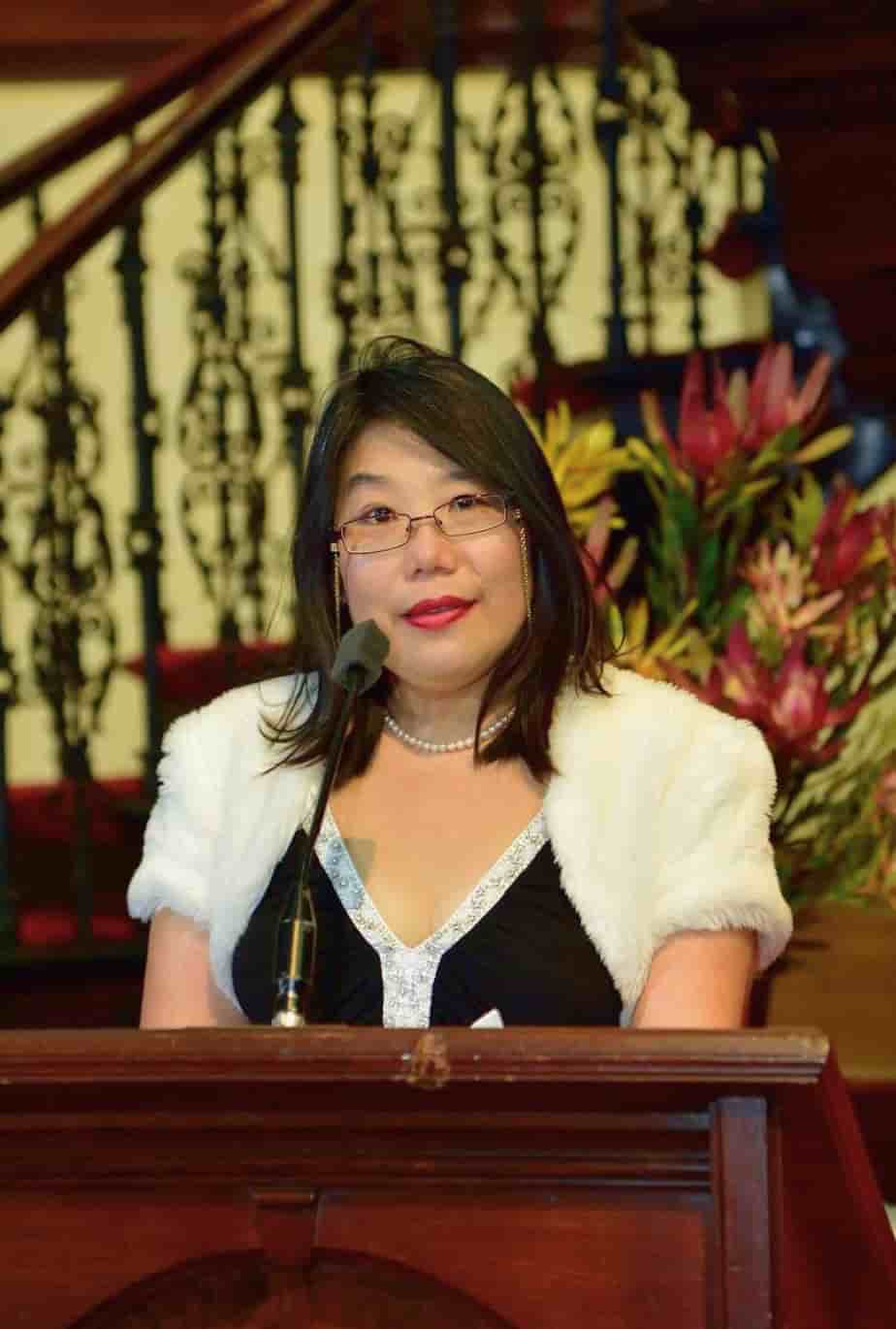 Janet, Piano teacher