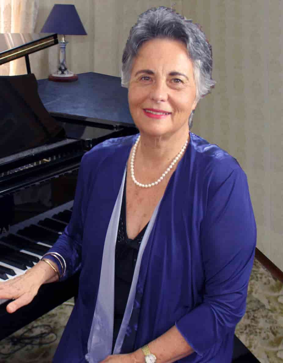Margaret, Piano teacher