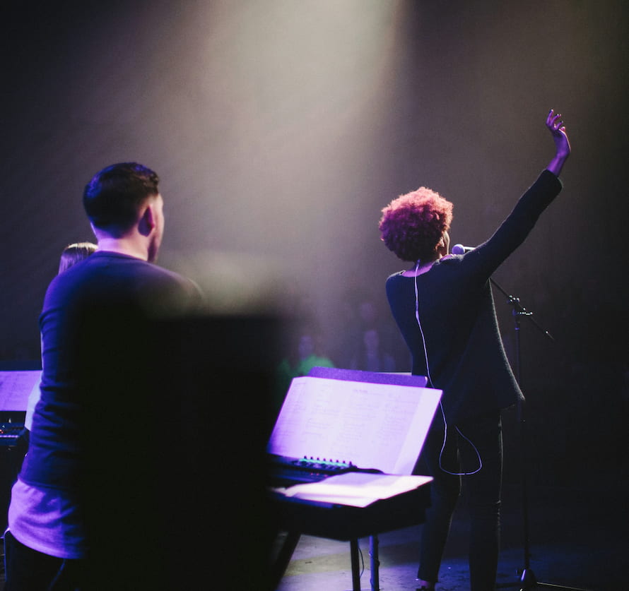 Pianist accompanying singer