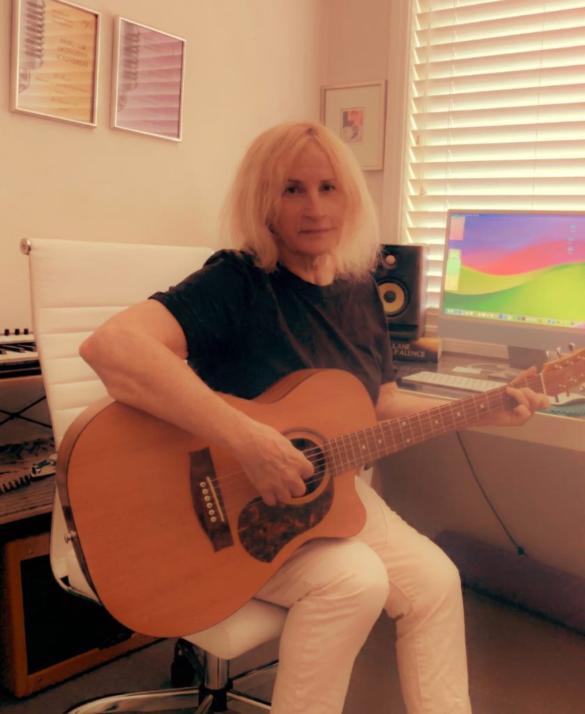 Jill - logic pro, acoustic guitar, music theory and songwriting teacher
