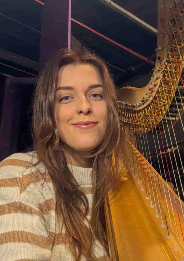 Justina — Harp, Piano, Music Theory Teacher