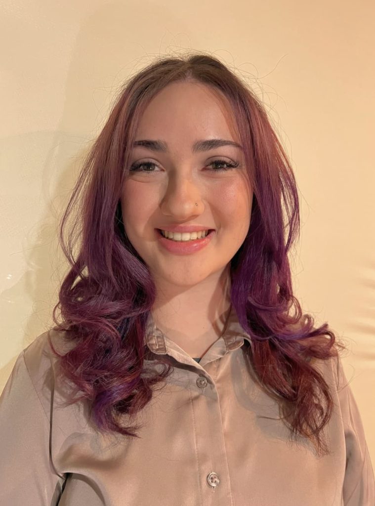 Abigail - singing teacher