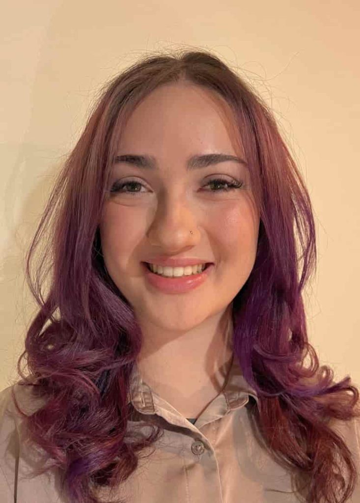 Abigail - singing teacher
