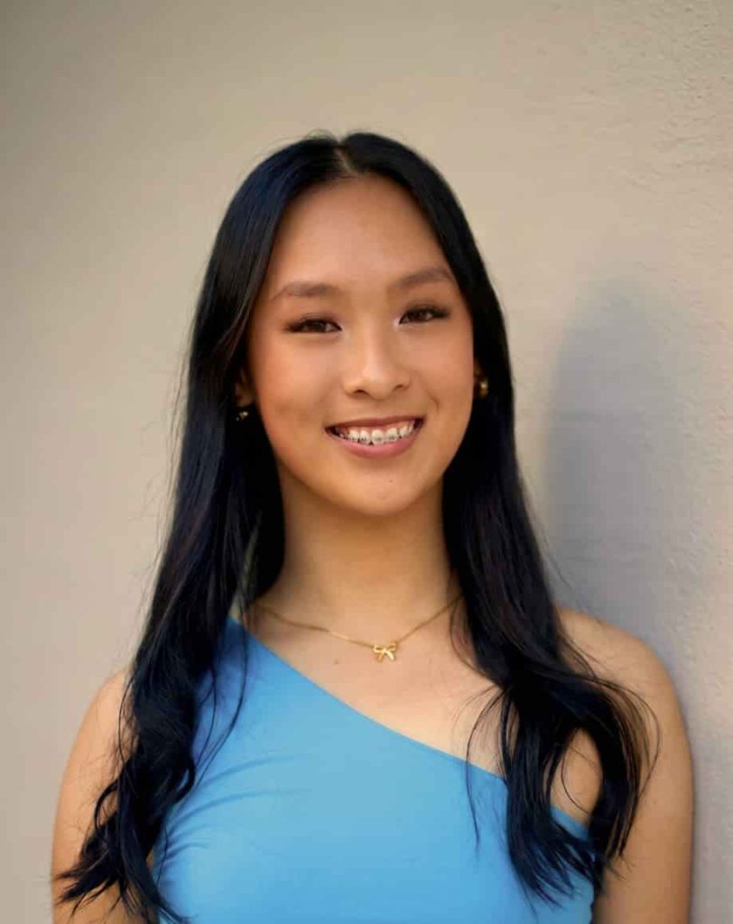 Hilda - Singing, piano and music theory teacher