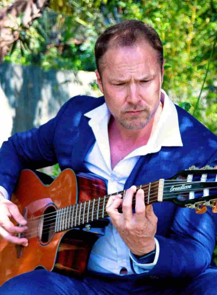 Paul — Acoustic, Electric, Bass Guitar, Theory & Composition Teacher