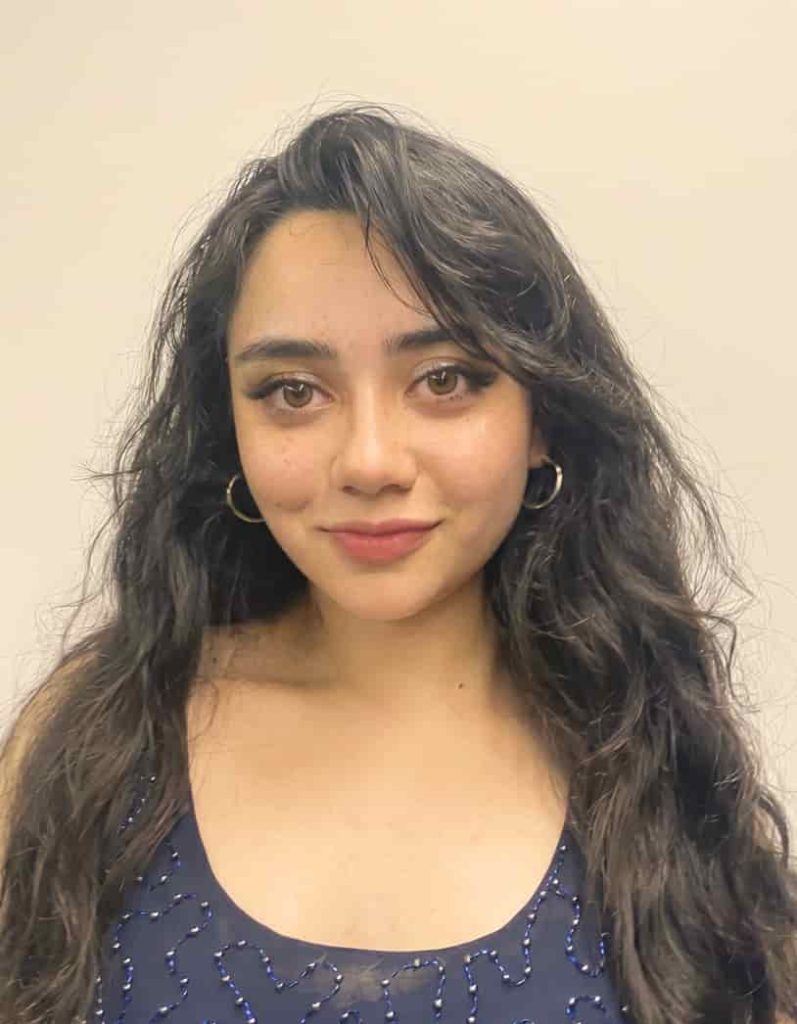 Ananya — Fingerstyle Guitar Teacher