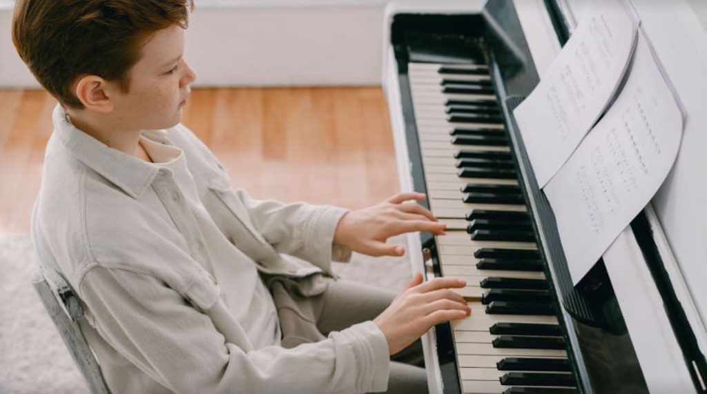 Home setup for online piano lessons